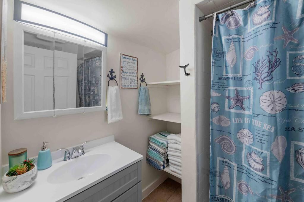 Beach Bungalow - 1 Block To Beach - Pets Welcome! Norfolk Ngoại thất bức ảnh